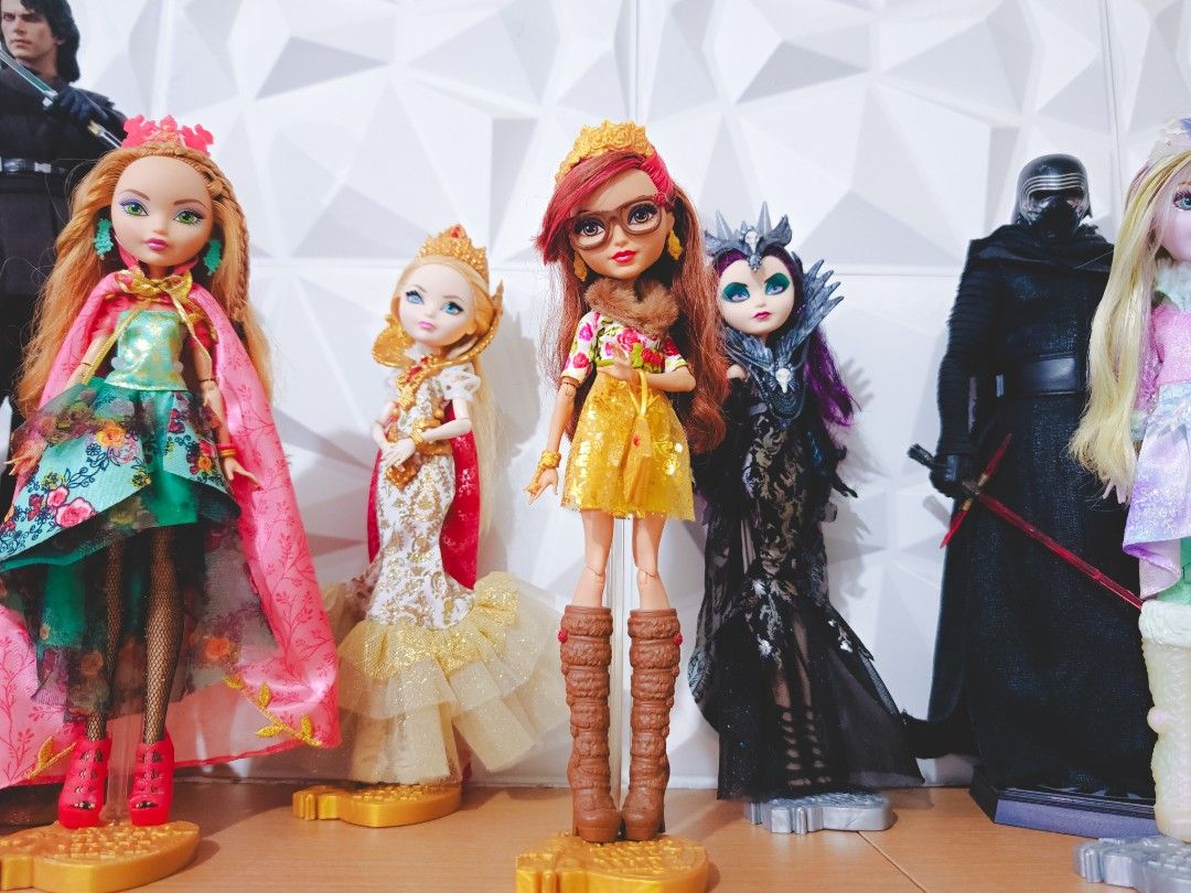 Ever after high - Rosabella Beauty EAH DOLL (Category: Kids Toys) located in Manila. Submitted by mik0509 (Listing ID 1379354566, Image 1). Description: PRELOVED -Complete accessories as is where is WHAT YOU SEE IS WHAT YOU GET.