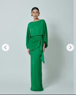 (Category: ) located in . Submitted by prilovedwear (Listing ID 1388930288, Image 1). Description: .