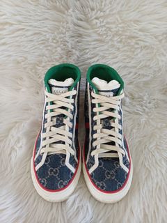 (Category: ) located in . Submitted by innercloset (Listing ID 1388973372, Image 1). Description: .