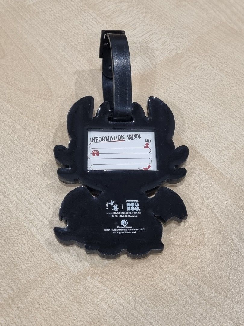 How to Train Your Dragon Toothless Luggage Tag, Hobbies & Toys, Travel ...