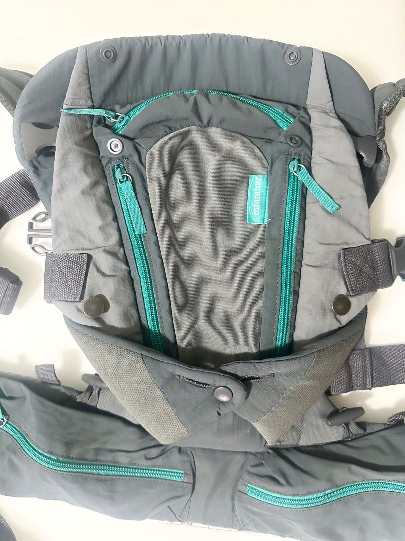 Infantino Carry On Multi Pocket Carrier (Category: Carriers & Slings) located in Binan City. Submitted by teamrnf (Listing ID 1389107989, Image 2). Description: Preloved 👌🏻No damage. Straps & buckles in good condition 😌 Comfortable and secure for baby 🧽 Needs cleaning 🏷️ ₱2000 💳 Gcash / BDO 📍 Biñan City .