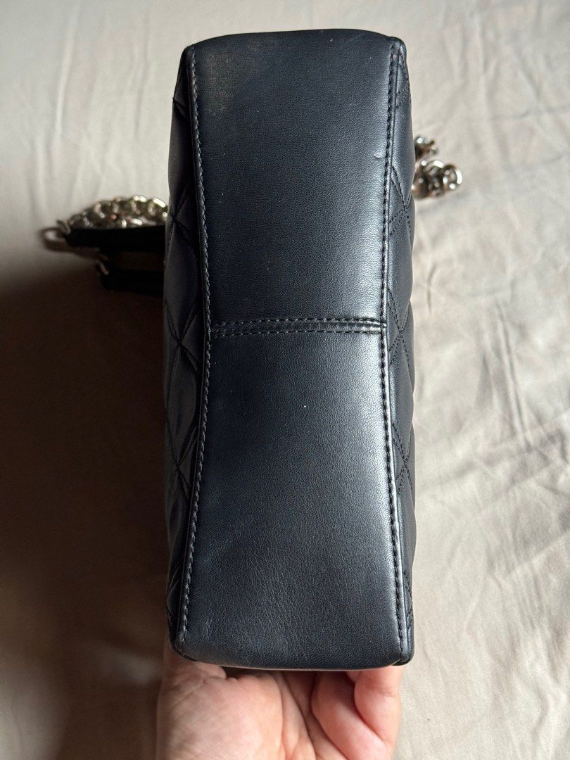 Kate Spade Natalia Bag Small (Preloved) (Category: Cross-body Bags) located in Pagsanjan. Submitted by gorjuuus (Listing ID 1388992666, Image 3). Description: .