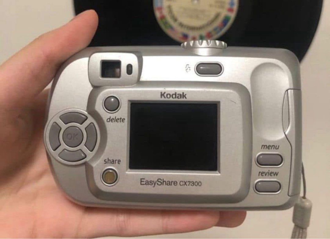 Kodak Easyshare CX7300 (Category: Cameras) located in Cainta. Submitted by andie.sell (Listing ID 1389005712, Image 2). Description: Selling my pre loved digi cam! -no issues -flash working -buttons working *no batteries and sd card included* PM for sample photos! .