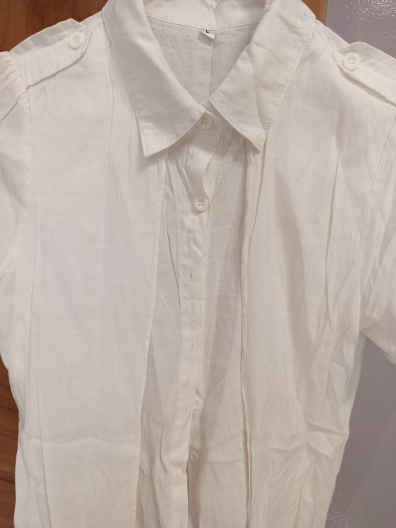 Linen short sleeve polo two in one style (Category: Blouses) located in Pasay City. Submitted by richyanne (Listing ID 1389015207, Image 2). Description: .
