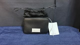 （分類：）位於 。 由 b.___.b 提交（商品編號 1389056550，圖片 1）。簡介： 。