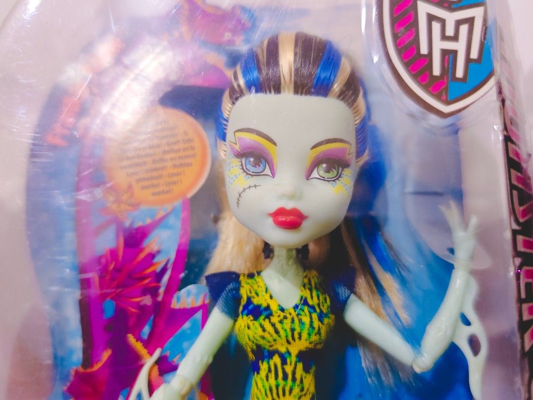 Monster High - Frankie Stein (Category: Figurines & Statues) located in Manila. Submitted by mik0509 (Listing ID 1381766966, Image 2). Description: Brand New!.