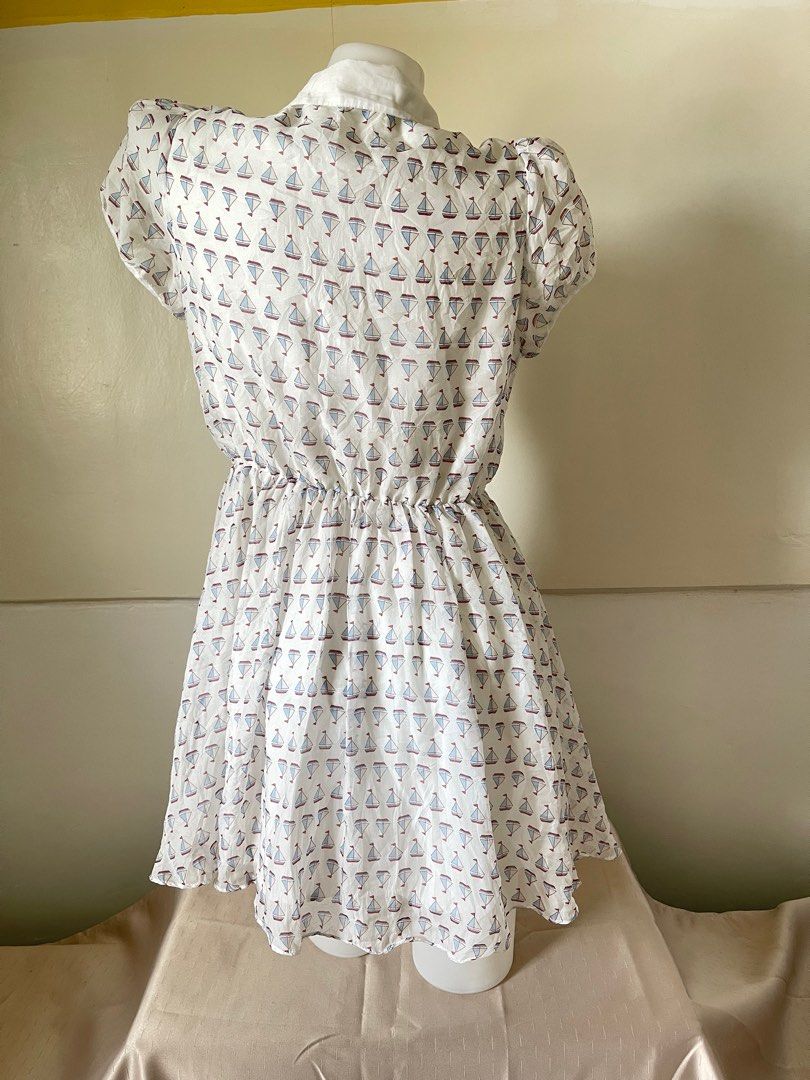 Nautical Boat Print Collared Dress (Category: Dresses) located in San Jose. Submitted by salt02 (Listing ID 1388954251, Image 2). Description: Size 36 ( fits small to medium) In good condition.