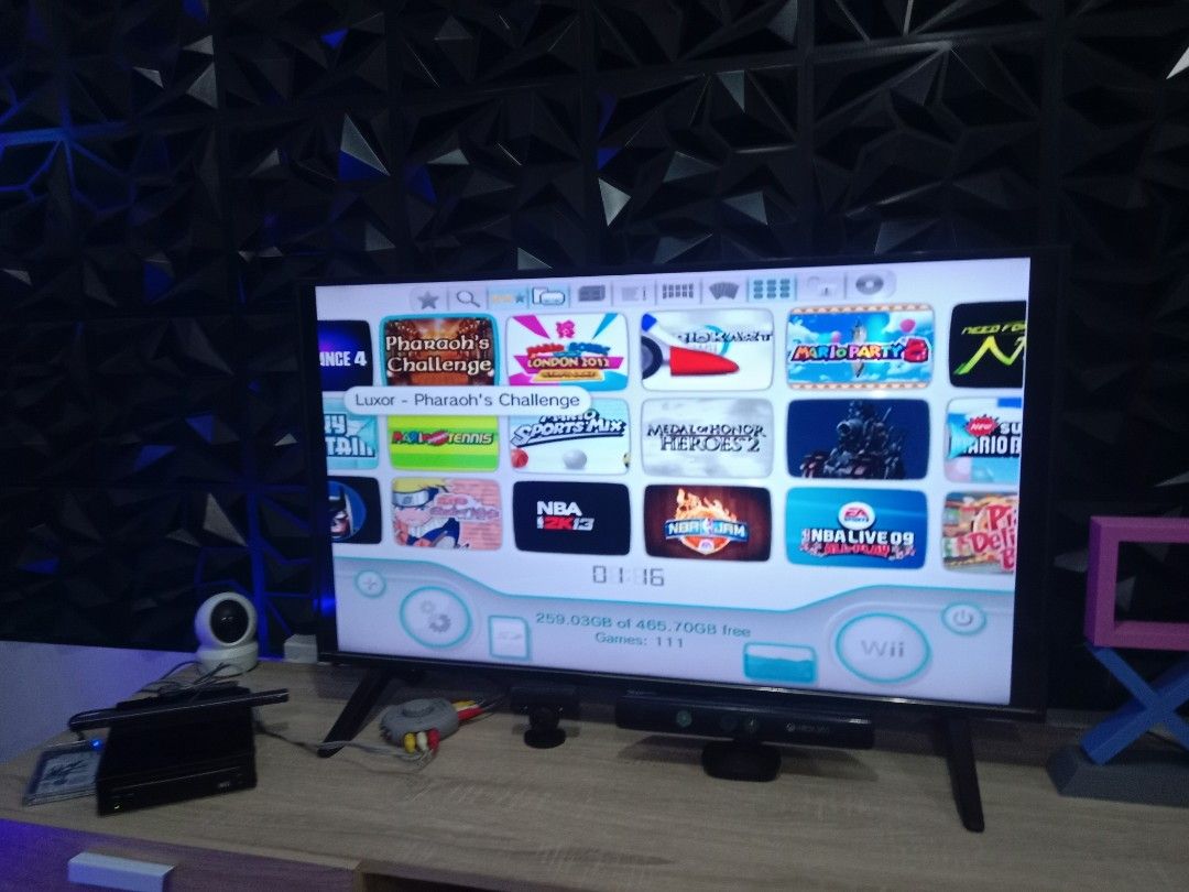 Nintendo Wii Modded 500GB (Category: Nintendo) located in Quezon City. Submitted by rgsph140 (Listing ID 1388982566, Image 2). Description: For Sale All Working Tested 💯 Model Description Item: Nintendo Wii Sofmodded Inclusions: •Power Supply 120v. •Nunchuck •Wiimote •Senso Bar •Av Cable •HDD 500GB (Full of games 110 Games) WARRANTY 5 Days Price: 3500 Delivery Transaction: (+shipping fee COD or COP) •Lalamove •Grab •LBC Location Meet up: •Solive
