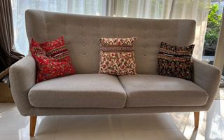 (Category: ) located in . Submitted by singspringclean (Listing ID 1389102071, Image 1). Description: .