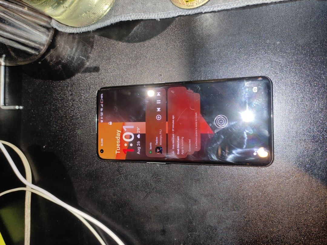 OnePlus 11 5g (Category: OnePlus) located in Caloocan City. Submitted by kenrhymeji89636 (Listing ID 1388959828, Image 1). Description: OnePlus 11 5g 8/128 issue: nasa pic Note: backup phone lang sha kaya hindi sha nagagamit inclusion: case and charger only.