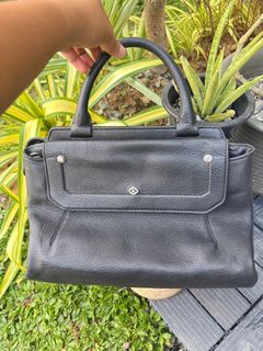 (Category: ) located in . Submitted by littlelaeph (Listing ID 1389096096, Image 1). Description: .