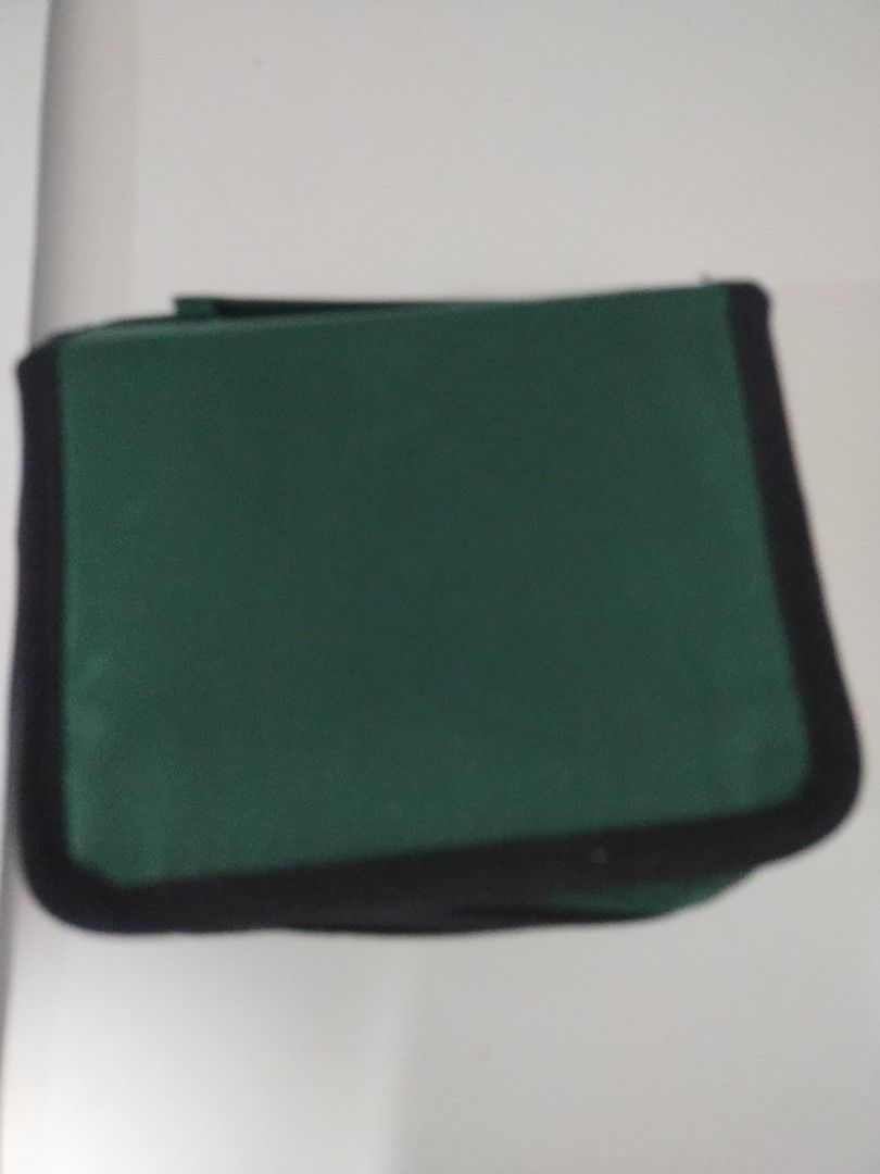 POKER- CARDS GAME SET WITH CHIPS AND BAG (Category: Board Games & Puzzles) located in Paranaque City. Submitted by maapolonio (Listing ID 1389017886, Image 3). Description: a deck of cards in excellent condition with 5 different colors of stacks of chips and a bag to hold the cards and chips.
