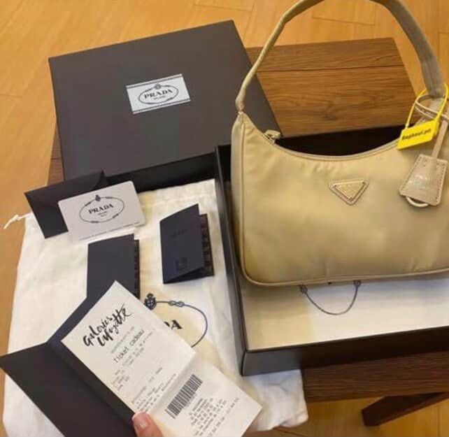 Prada re edition 2000 (Category: Luxury Bags & Wallets) located in Taguig. Submitted by jnicavsqz (Listing ID 1388992130, Image 1). Description: Guaranteed Authentic Used twice, store bought Rfs: funding for new bag Complete inclusions: bag, box, receipt, cards .