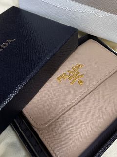 （分類：）位於 。 由 sssylvvv 提交（商品編號 1389003376，圖片 1）。簡介： 。