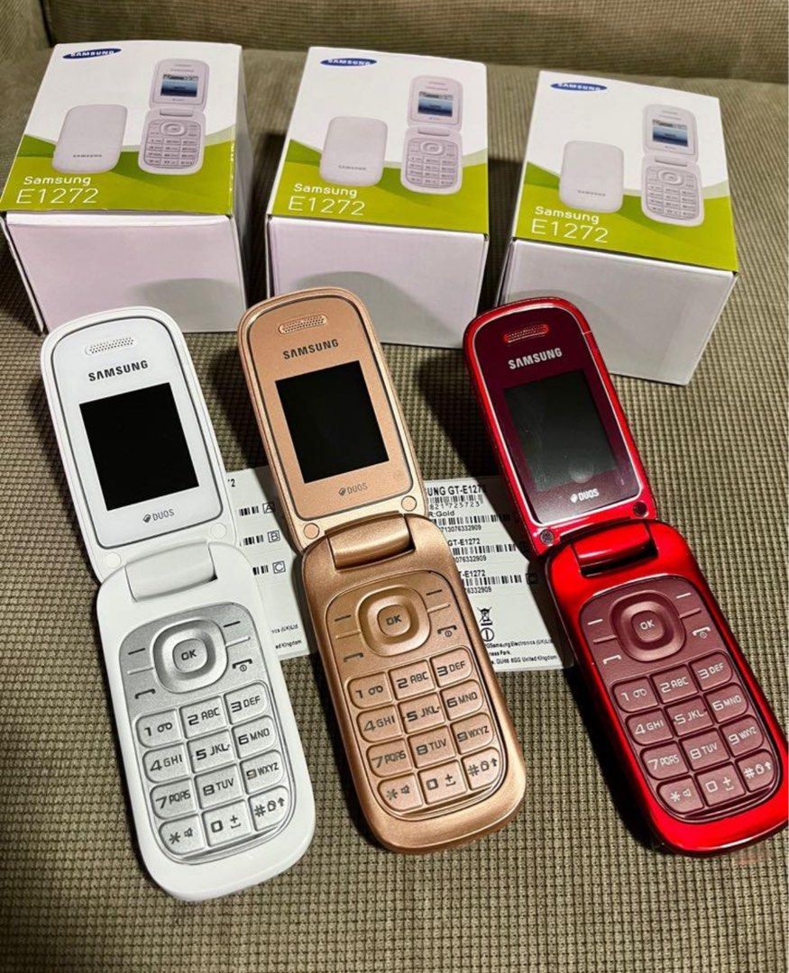 samsung flip phones e1272 (Category: Early Generation Mobile Phones) located in Quezon City. Submitted by auspv_collections (Listing ID 1389074064, Image 1). Description: 📱VINTAGE PHONES 💯 ONHAND Vintage Cellphone Units 👍🏼 Available as of Aug 2025 📍nokia 3310 - 2,500 📍nokia 8250 - 2,500 📍nokia 6230i - 2,500 📍nokia 5310 - 2,500 📍nokia 6300 - 2,500 📍nokia 6100 - 1,800 📍motorola v3 - 2,500 📍motorola v8 - 3,500 📍samsung e1272 - 1,800 📍s