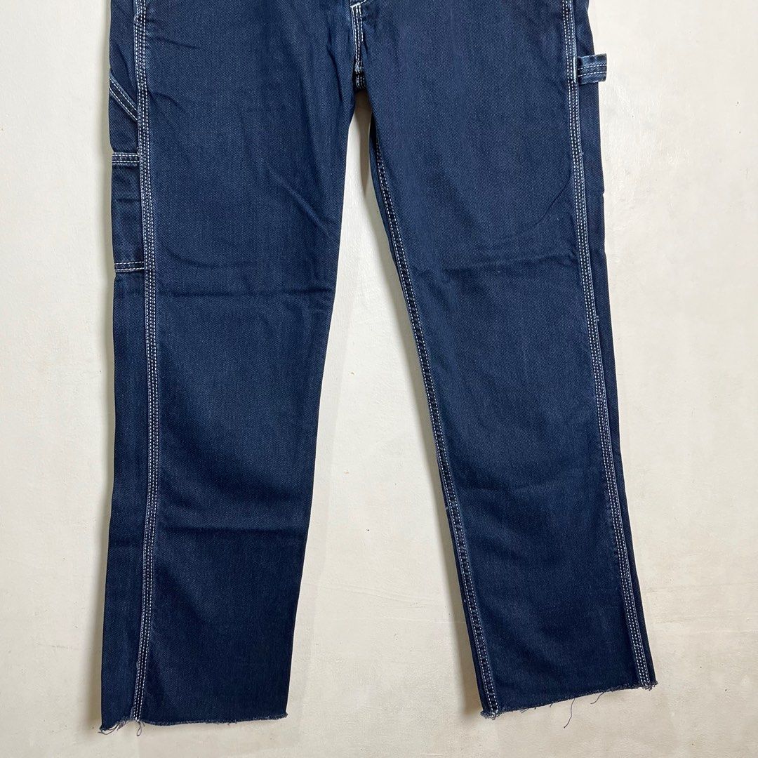 Sandro Paris Mens Carpenter Denim Pants (Category: Jeans) located in Calamba. Submitted by lgnhustler_18 (Listing ID 1389027117, Image 3). Description: Sandro Paris Mens Carpenter Black Denim Pants Size: 28 Waist Size: 30(15 inches) Hip: 19.5 inches Length: 37.9 inches Leg Opening: 7.9 inches Inseam: 27.5 inches Thigh: 11.5 inches Front rise: 11 inches Back rise: 13 inches Condition: Very Good Flaw/s: Cut Hem.