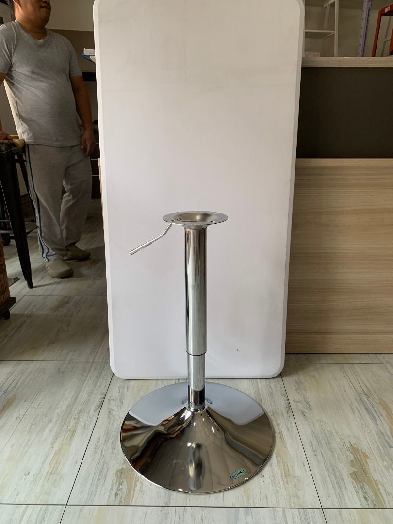 Sumo Swivel Function Table Stand Cafe Table and Bar Table Furniture (Category: Tables & Sets) located in Quezon City. Submitted by costuless_qc_branch (Listing ID 1388975890, Image 2). Description: Item Code: TS-07 SALE PRICE: ₱1,999.00 Note: Price may change without prior notice. Sumo Commercial Stainless Steel Round Table Stand ♡ Color: Silver ♡ Size: 44cm (Base) ♡ Chrome frame ♡ Pneumatic height adjustment ♡ Swivel Function ♡ Low maintenance ♡