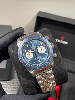 （分類：）位於 。 由 ivy_watches 提交（商品編號 1388971472，圖片 1）。簡介： 。