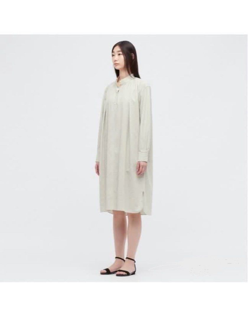 UNIQLO STRIPED GATHERED LONGSLEEVE (Category: Dresses) located in Caloocan City. Submitted by declutteringforgood2 (Listing ID 1388947633, Image 3). Description: XS on tag but can fit up to M no issue.