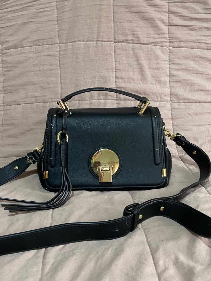 Walter Valentino leather shoulder bag (from Dubai) (Category: Cross-body Bags) located in Cavite. Submitted by pseudofairy (Listing ID 1389020862, Image 2). Description: With issues! Check pics pls.