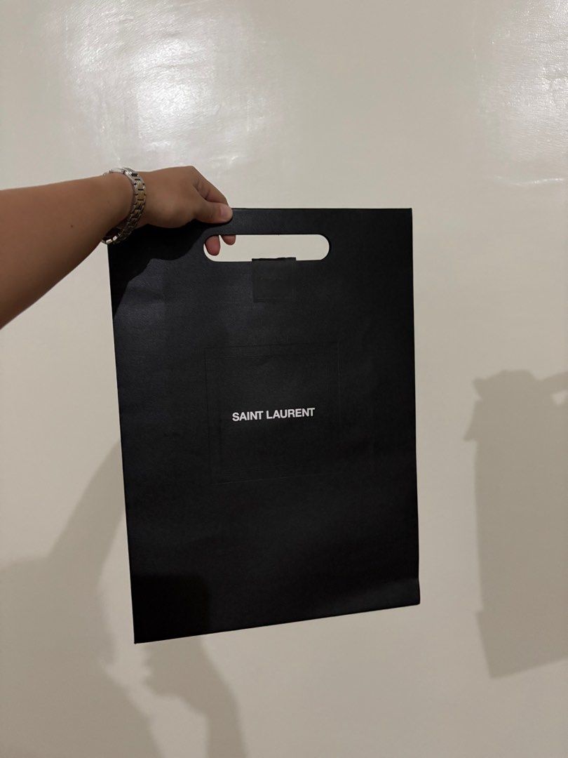 Ysl Paper Bag (Category: Luxury Bags & Wallets) located in San Fernando. Submitted by srhgrc (Listing ID 1389008734, Image 1). Description: Negotiable Can ship via J&T or Bus Payment first.