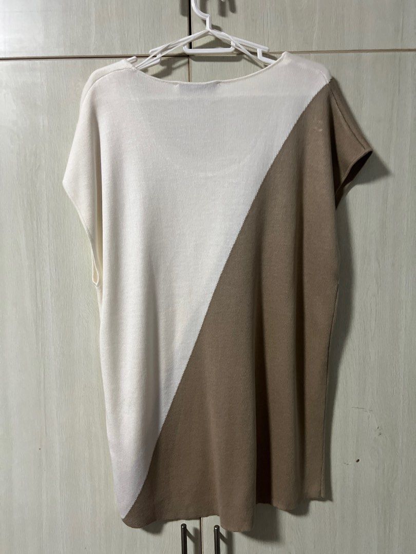 Zara Knit Top (Category: Blouses) located in San Mateo. Submitted by decluttereraaaa (Listing ID 1389051748, Image 3). Description: .