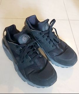 Nike Air Huarache Black Grey; Run 黑武士黑灰影子; Size 尺碼: US10, UK9, EU44, 28cm; 318429-010; 105845900; UPC 00091206309516; 運動鞋; 波鞋64219088334209110