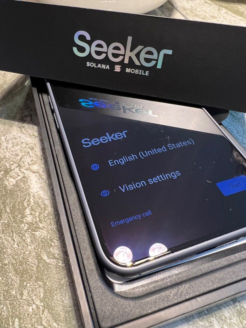 全新未開封Solana Mobile Seeker Phone， 有potential airdrop, 手提電話, 手機, Android 安卓手機,  Android 安卓其他- Carousell