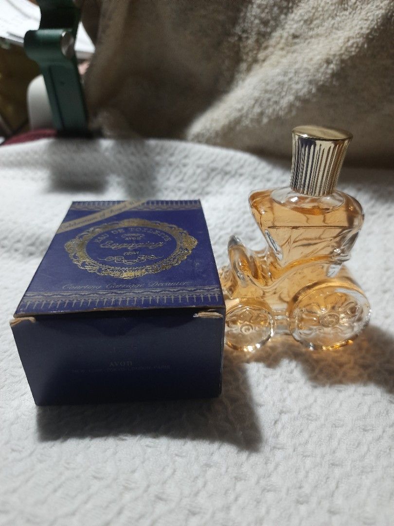 AVON COURTING CARRIAGE(DISCONTINUED) (Category: Fragrance & Deodorants) located in Paranaque City. Submitted by issa1959 (Listing ID 1389240562, Image 3). Description: .