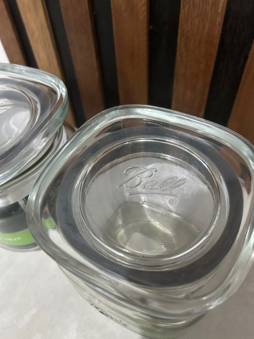 Ball Mason Jar (Category: Other Kitchenware & Tableware) located in Santa Rosa. Submitted by h8h8h (Listing ID 1389234308, Image 3). Description: 1,850 po ang price Each! 3,700 po nabili yung dalawa 2k nalang po selling price for both! Original Ball Mason Jar. Makapal. Quality! Check 2nd photo for size reference (with AA battery for reference) Lalamove only po para safe Pick up in Biñan Laguna.