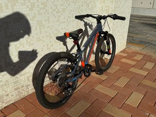 （分類：）位於 。 由 kwok0615 提交（商品編號 1389203656，圖片 1）。簡介： 。