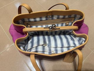 （分類：）位於 。 由 8one8 提交（商品編號 1389216248，圖片 1）。簡介： 。