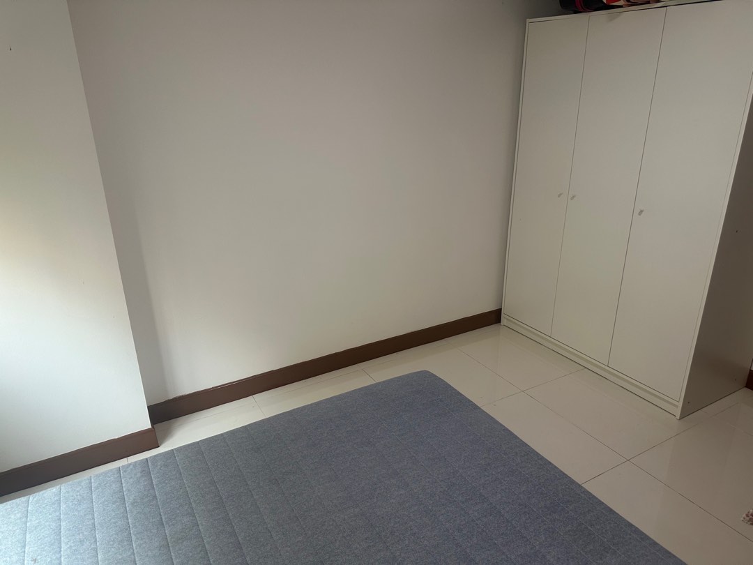 (Category: ) located in . Submitted by zygna96 (Listing ID 1389118014, Image 1). Description: .