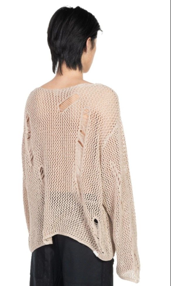 Distressed knitted beige long sleeve alt (Category: Longsleeves) located in Manila. Submitted by 90ninety (Listing ID 1383525748, Image 1). Description: Size M Walang issue.