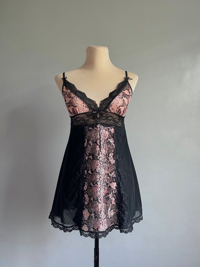 Eblin Princesscore Dress - SOLD (Category: Undergarments & Loungewear) located in San Fernando. Submitted by yourvintagebuddy (Listing ID 1389224524, Image 1). Description: Open for bid .