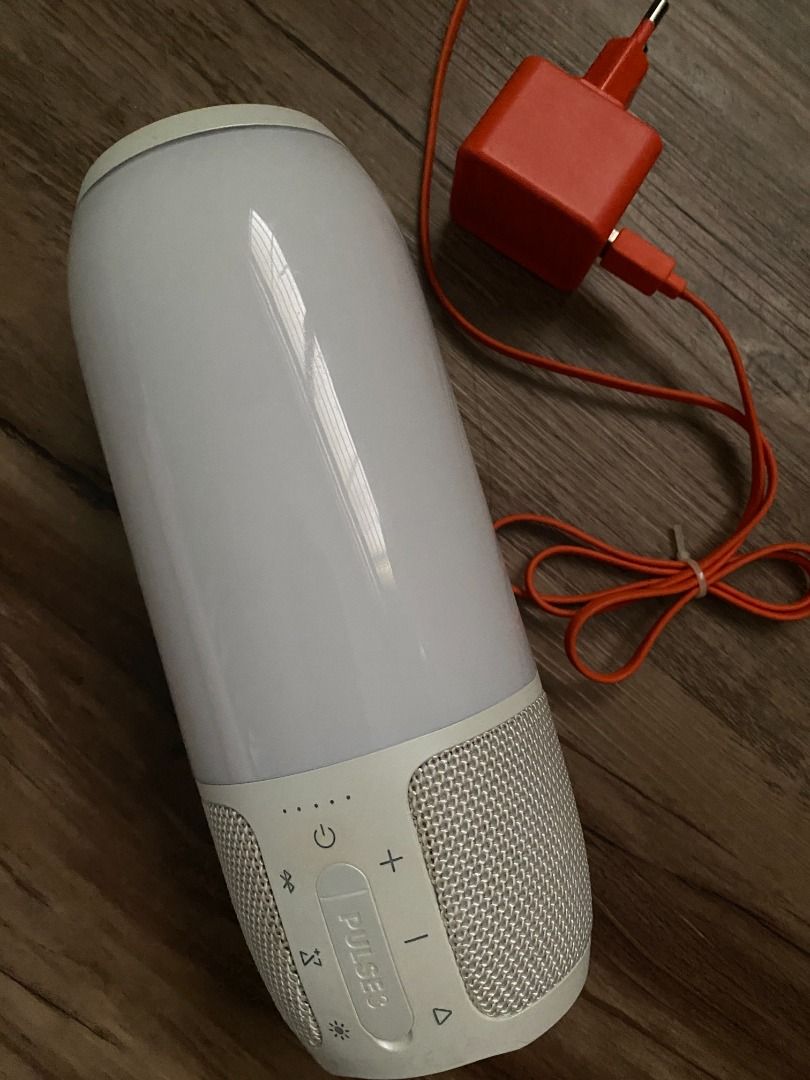 JBL Pulse 3 White Waterproof  Portable Speakers63825887268225112