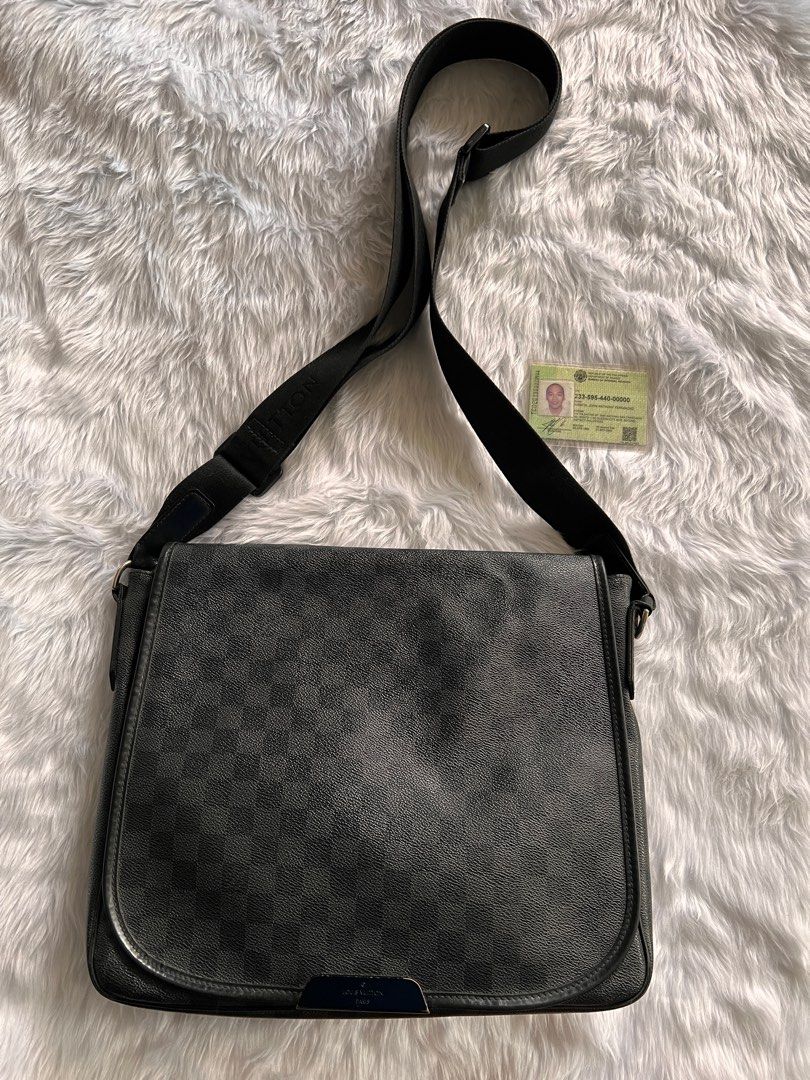 Louis Vuitton Damier graphite (Category: Cross-body Bags) located in Manila. Submitted by dreamechan18230 (Listing ID 1389129899, Image 1). Description: Used With issues scratches Some leather are showing cracks Overall useable and still in good condition Price neg send offers.