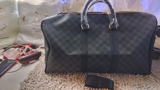 (Category: ) located in . Submitted by lilysluxurycollections (Listing ID 1389295101, Image 1). Description: .