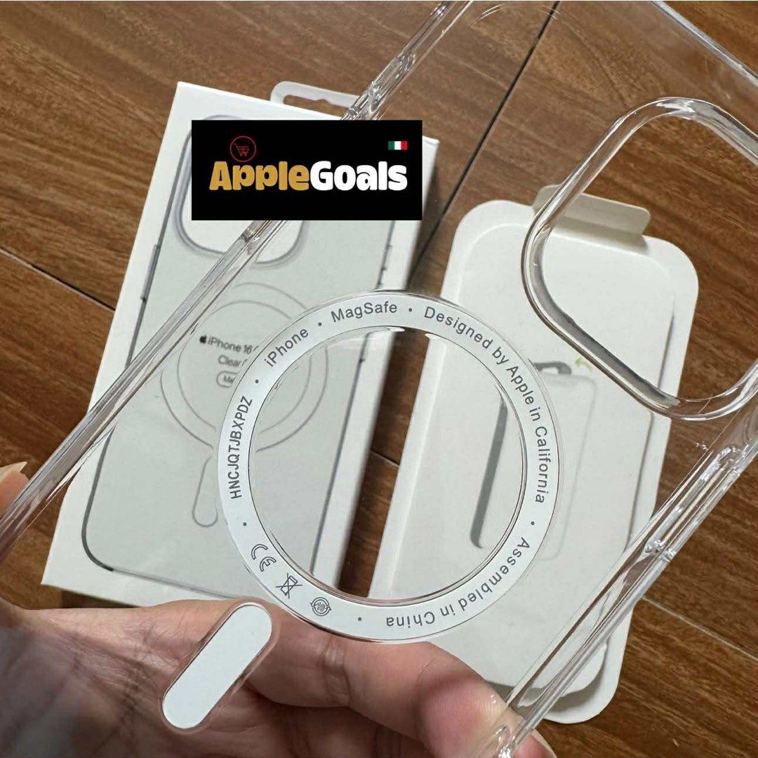 Magsafe Non Yellowing Clear Case for iPhone 16 Pro Max (Category: Other Gadgets) located in Manila. Submitted by ceeyashop (Listing ID 1389122574, Image 2). Description: Pm me, Available on hand Lalamove,Grab,J&T COD will do!.