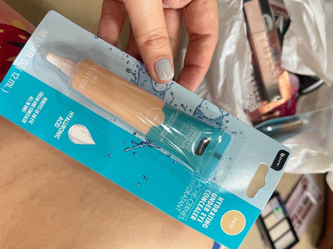 Make up from usa (Category: Makeup) located in Tagum. Submitted by mats0830 (Listing ID 1389238920, Image 1). Description: 250 each bought in 🇺🇸 .