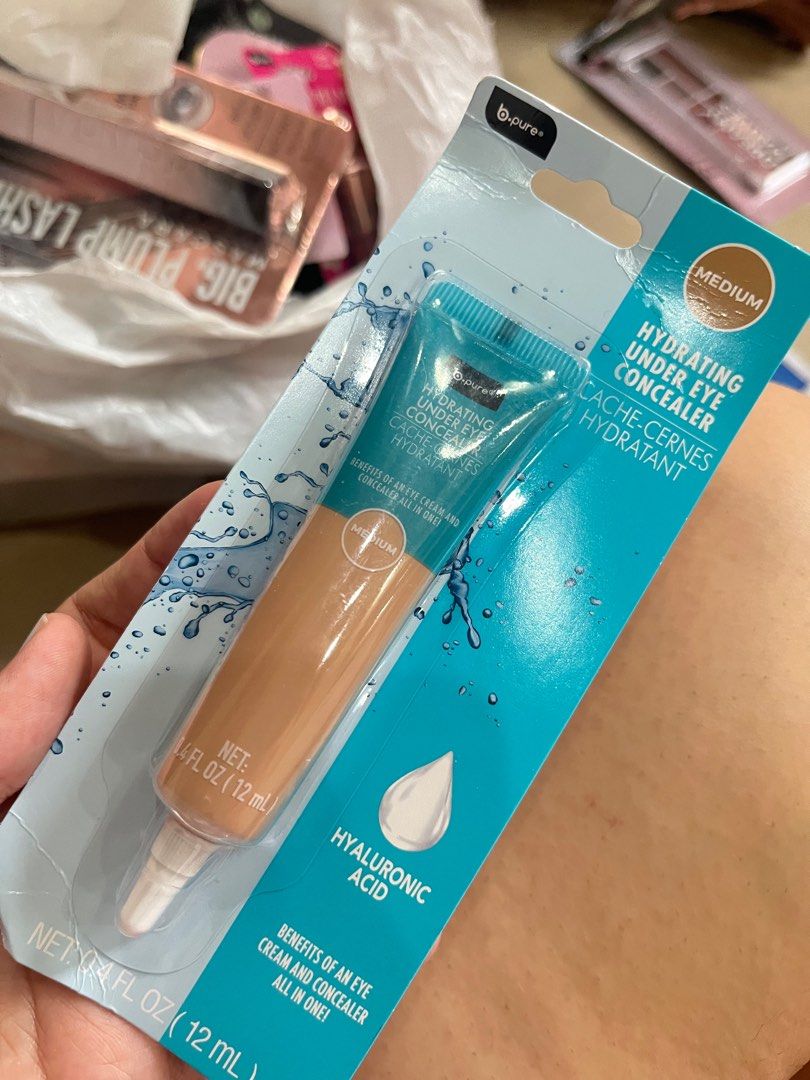 Make up from usa (Category: Makeup) located in Tagum. Submitted by mats0830 (Listing ID 1389238920, Image 2). Description: 250 each bought in 🇺🇸 .