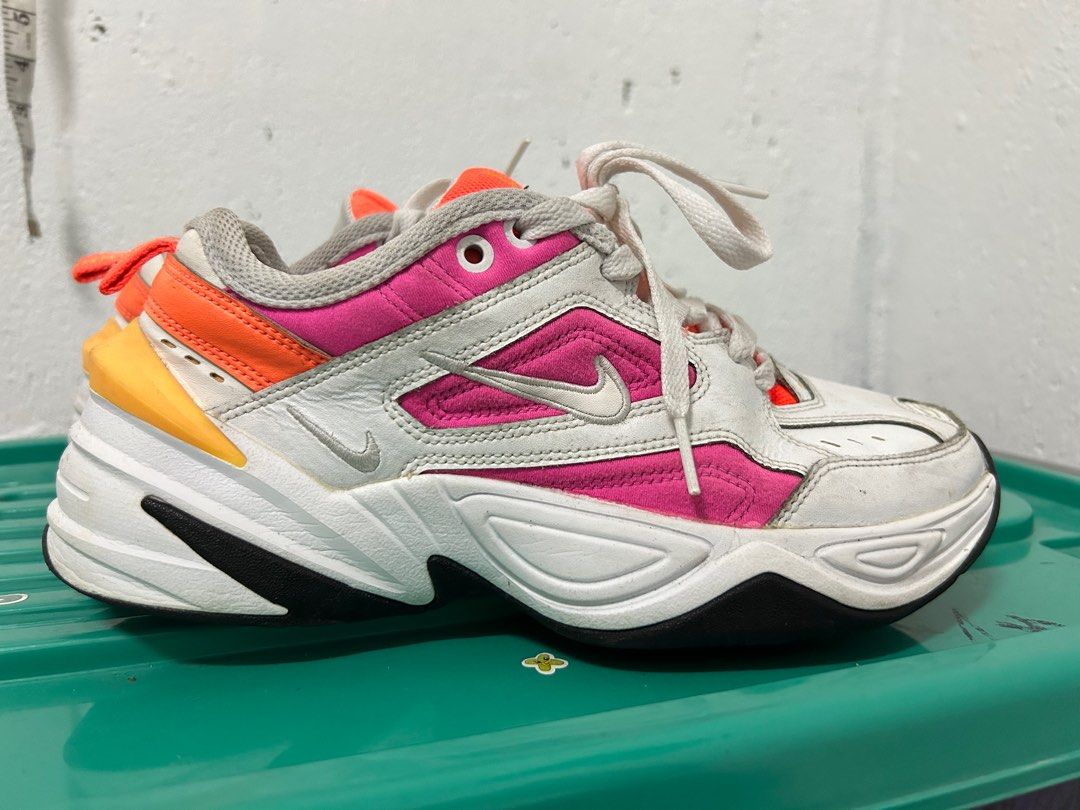 pink chunky nike shoes