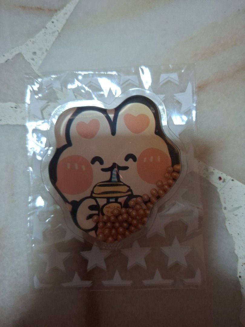 Pop socket (Category: Other Mobile & Gadget Accessories) located in Singapore. Submitted by isosceles_triangle (Listing ID 1389269346, Image 1). Description: Brand new pop socket, got as a gift but not using..