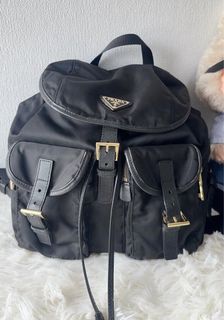 (Category: ) located in . Submitted by gluxury (Listing ID 1389191643, Image 1). Description: .
