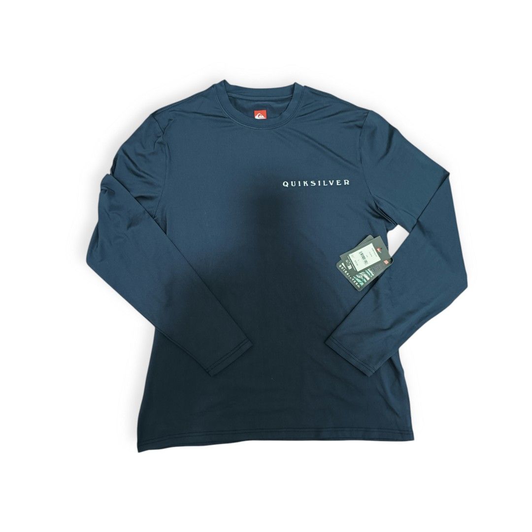 QUICKSILVER RASH GUARD (Category: Activewear) located in Bacoor. Submitted by secretsup (Listing ID 1389116477, Image 1). Description: QUICKSILVER RASH GUARD AUTHENTIC SIZE : LARGE / MEDIUM 850 EACH PLUS SF.