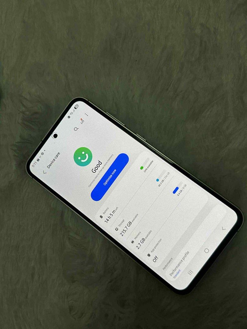 Samsung S23 FE (Category: Samsung) located in Pasay City. Submitted by ashantinicolearellano04 (Listing ID 1389239321, Image 3). Description: INCLUDED 3 free cases adapter (no cord) box and sim ejector (openline any sim) device condition: lady used, super kinis exterior, screen has a few scratches due to usage (but with screen protector so not visible scratches) rfs: extra phone from my mom, need funds for school NEGOTIABLE.
