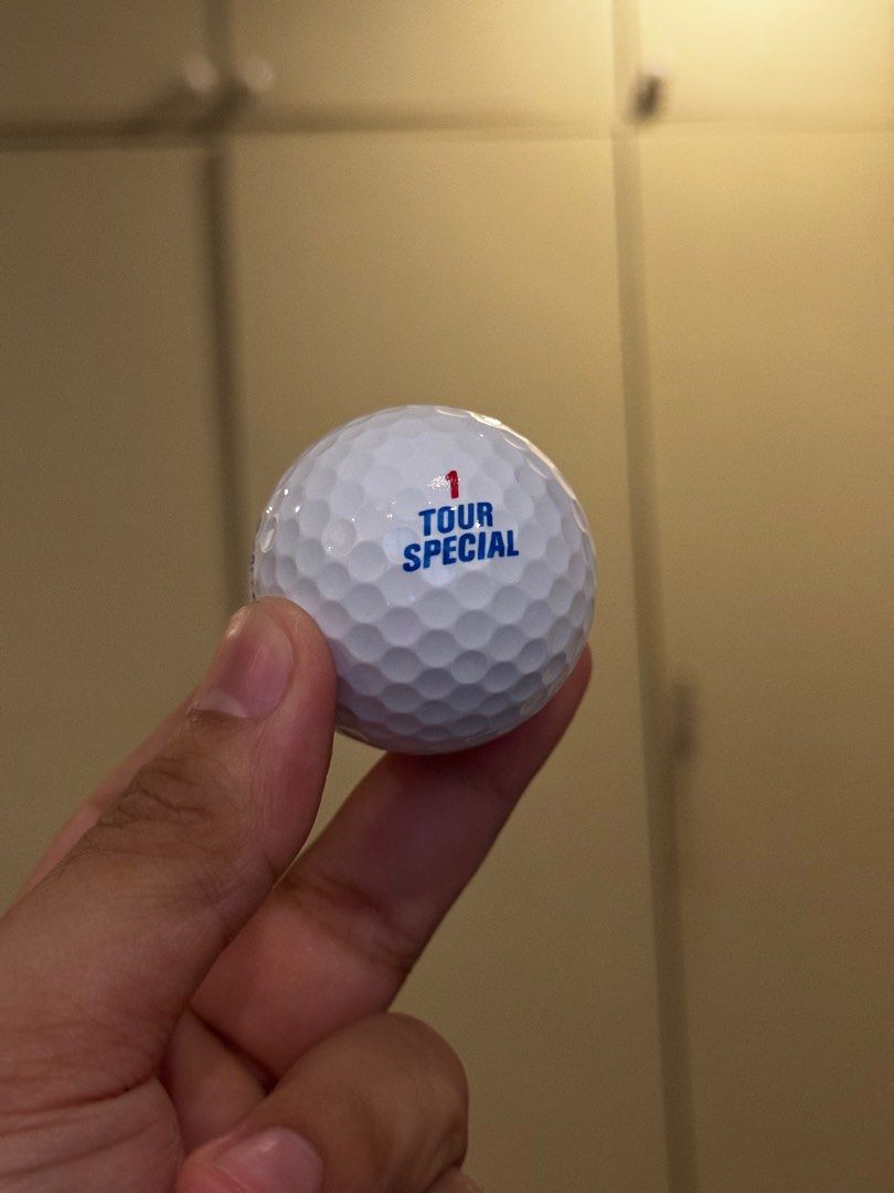 SRIXON | SF TOUR SPECIAL - SOFT FEEL (White) (Category: Golf) located in Pasig City. Submitted by nicoloplana (Listing ID 1389147902, Image 2). Description: Srixon SF Soft Feel Golf Balls (White color) BRAND NEW From Manila Southwoods 12pcs of Golf Balls TOTAL .