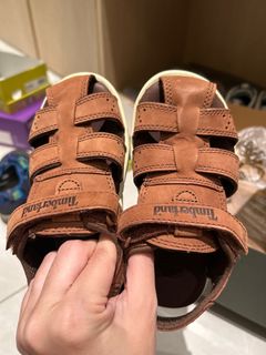 (Category: ) located in . Submitted by selltradethyclothes (Listing ID 1389253488, Image 1). Description: .