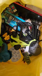 (Category: ) located in . Submitted by aurel.store (Listing ID 1389226560, Image 1). Description: .