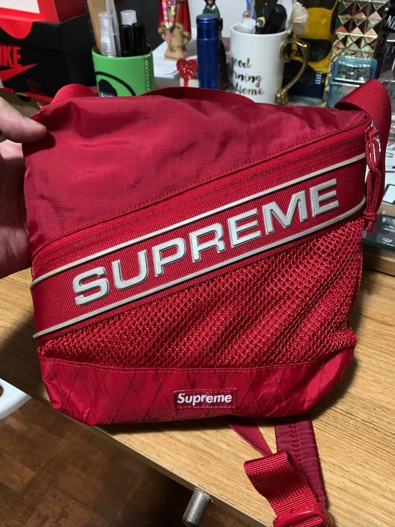 Used Supreme Logo shoulder bag (Category: Sling Bags) located in Paranaque City. Submitted by rysauto (Listing ID 1389219796, Image 1). Description: For sale Used Supreme Logo shoulder bag No issues Bought from stockX 4000.